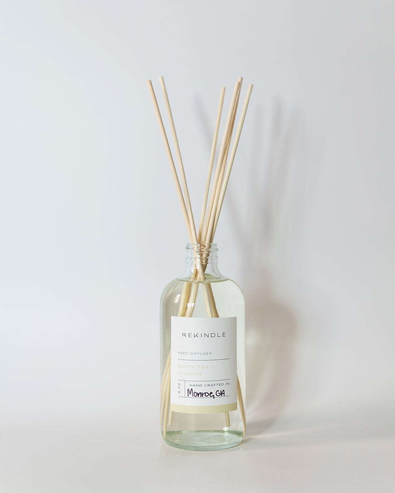 Load image into Gallery viewer, White Tea + Jasmine Reed Diffuser
